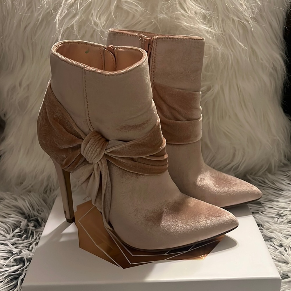 Women’s booties